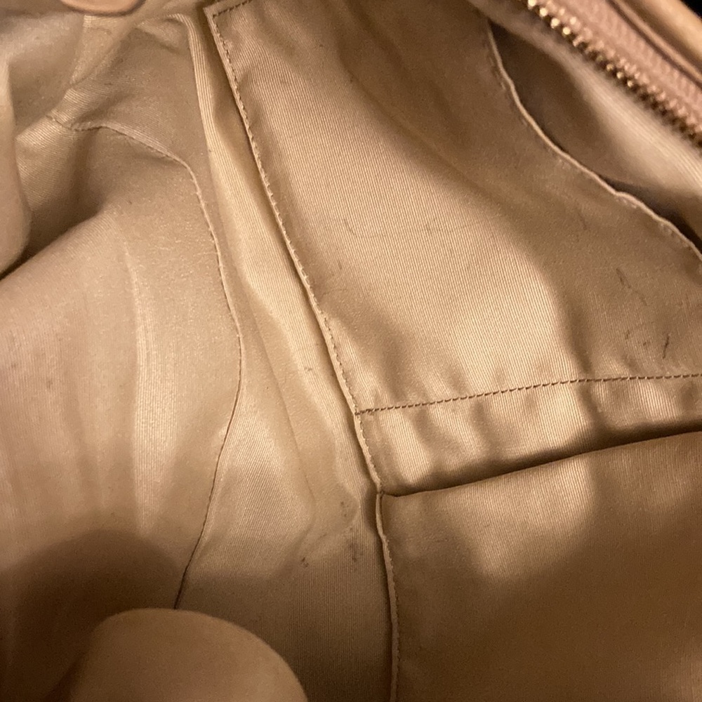 COACH CROSSBODY/SATCHEL. LIGHT TAN. BEIGE INTERIOR. Little ink marks/pocket. EUC - Picture 10 of 16